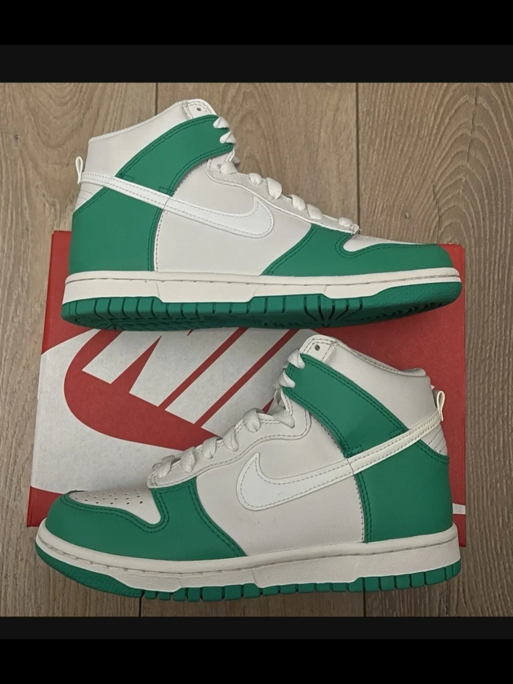 Nike Kids High-Top Sneakers - White & Green